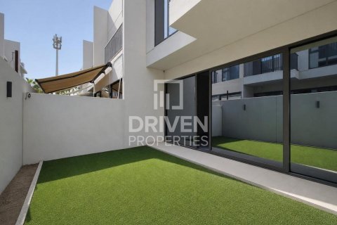 Townhouse in Mohammed Bin Rashid City, Dubai 3 bedrooms, 135.64 sq.m. № 138870 - photo 23