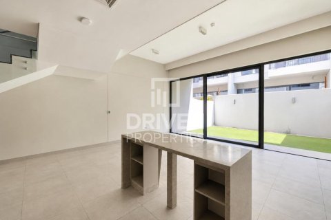 Townhouse in Mohammed Bin Rashid City, Dubai 3 bedrooms, 135.64 sq.m. № 138870 - photo 2