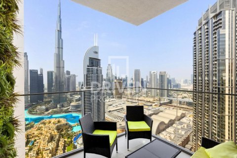 Снять в аренду квартиру в Burj Royale, Даунтаун Дубай (Даунтаун Бурдж Дубай), Дубай: 3 спальни, 122.35м², № 138872 - фото 3