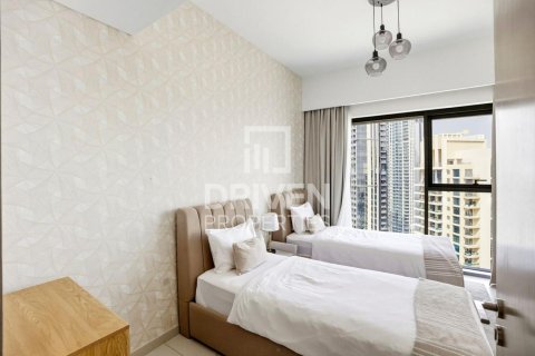 Снять в аренду квартиру в Burj Royale, Даунтаун Дубай (Даунтаун Бурдж Дубай), Дубай: 3 спальни, 122.35м², № 138872 - фото 14