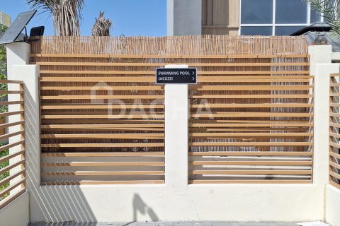 Adosado en Dubai Land, Dubai, 3 dormitorios, 124 m², № 133233 - foto 5