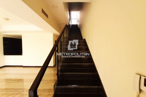 Townhouse in Jumeirah Village Circle, Dubai 4 bedrooms, 310 sq.m. № 72869 - photo 6
