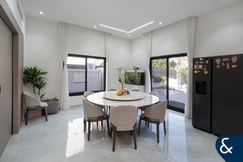 Villa en The Villa, Dubai, 5 dormitorios, 780 m², № 88574 - foto 3