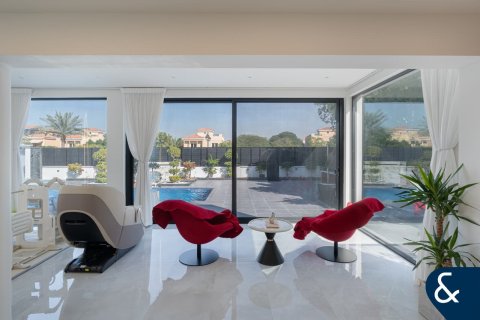Villa en The Villa, Dubai, 5 dormitorios, 780 m², № 88574 - foto 5