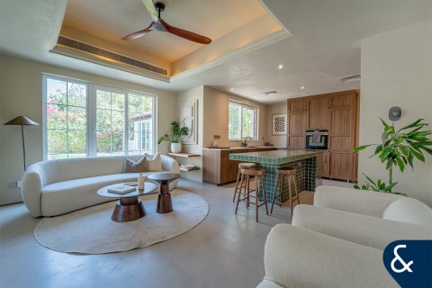 Villa en Arabian Ranches, Dubai, 5 dormitorios, 376 m², № 88575 - foto 7