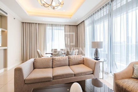 Снять в аренду квартиру в The Address Residence Fountain Views, Даунтаун Дубай (Даунтаун Бурдж Дубай), Дубай: 2 спальни, 134.24м², № 128248 - фото 4