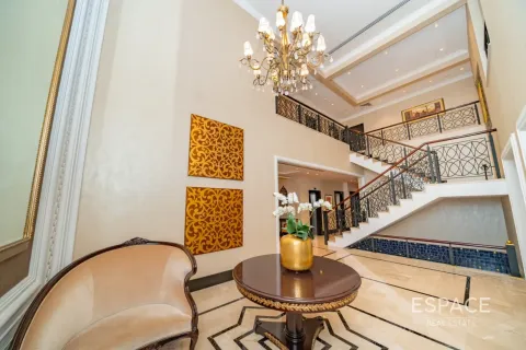 Villa in Palm Jumeirah, Dubai 5 bedrooms, 413 sq.m. № 122842