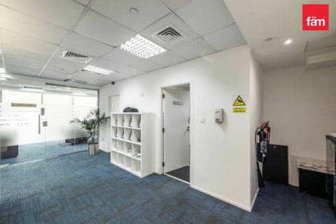 Oficina en Business Bay, Dubai, 297.4 m², № 118773 - foto 9