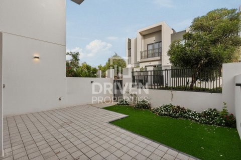 Adosado en Villanova, Dubai Land, Dubai, 3 dormitorios, 161.84 m², № 142893 - foto 13