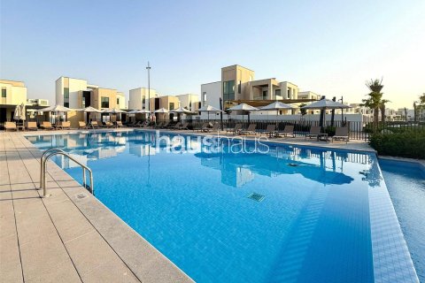 Снять в аренду виллу в Caya, Arabian Ranches 3, Дубай: 3 спальни, 393м², № 44814 - фото 13
