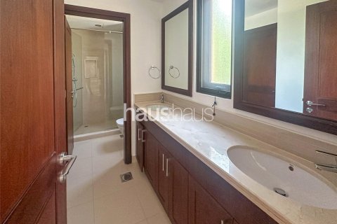Villa in Arabian Ranches 2, Dubai 4 bedrooms, 300 sq.m. № 44815 - photo 8