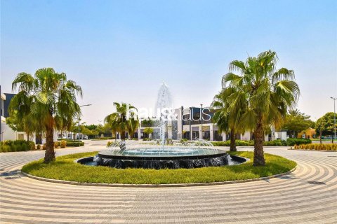 Townhouse in Motor City, Dubai 4 bedrooms, 270 sq.m. № 44823 - photo 13