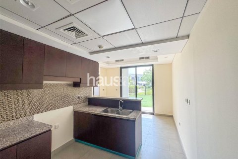 Townhouse in Motor City, Dubai 4 bedrooms, 270 sq.m. № 44823 - photo 4