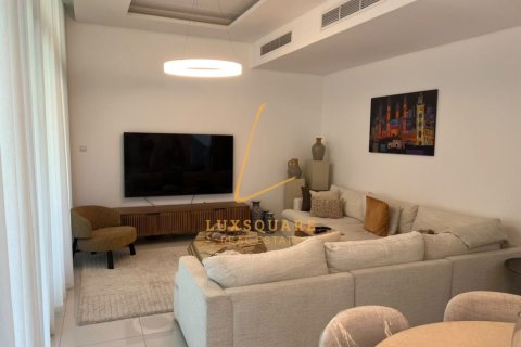 Villa in DAMAC Hills (Akoya by DAMAC), Dubai 3 bedrooms, 253 sq.m. № 141836 - photo 2