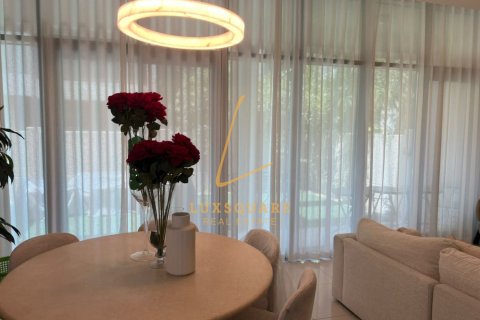 Villa in DAMAC Hills (Akoya by DAMAC), Dubai 3 bedrooms, 253 sq.m. № 141836 - photo 11