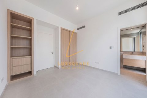 Villa in Jebel Ali, Dubai 3 bedrooms, 241 sq.m. № 141838 - photo 8
