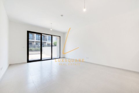 Villa in Jebel Ali, Dubai 3 bedrooms, 241 sq.m. № 141838 - photo 5
