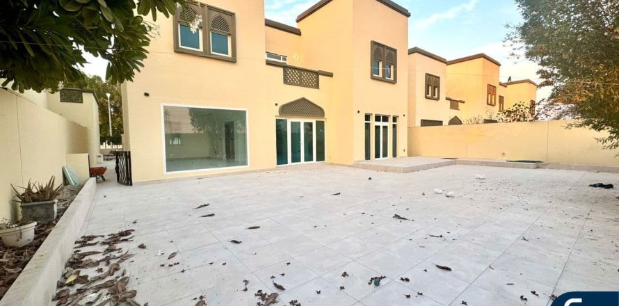 فيلا في Regional, Jumeirah Park, دبي 3 غرف نوم, 510 م² رقم 79030