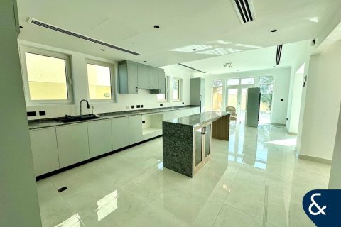 فيلا في Regional, Jumeirah Park, دبي 3 غرف نوم, 510 م² رقم 79030 - صورة 4