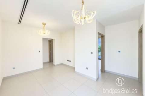 Villa in Dubai Hills Estate, Dubai 5 bedrooms, 372 sq.m. № 133185 - photo 14