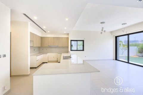 Villa in Dubai Hills Estate, Dubai 5 bedrooms, 372 sq.m. № 133185 - photo 20