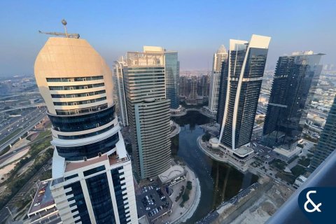 Apartamento en Jumeirah Lake Towers, Dubai, 3 dormitorios, 200 m², № 91368 - foto 3