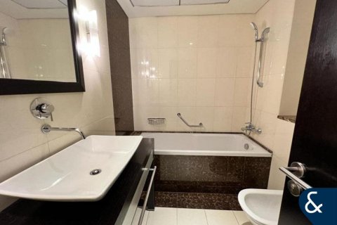 Apartamento en Jumeirah Lake Towers, Dubai, 3 dormitorios, 200 m², № 91368 - foto 7