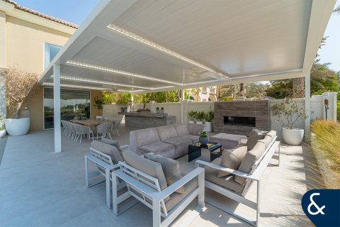 Villa in Victory Heights, Dubai Sports City, Dubai 6 bedrooms, 590 sq.m. № 91369 - photo 22