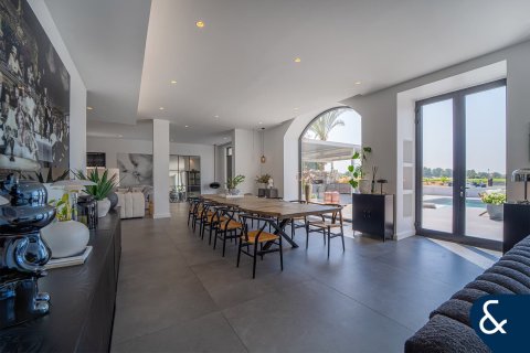 Villa in Victory Heights, Dubai Sports City, Dubai 6 bedrooms, 590 sq.m. № 91369 - photo 5