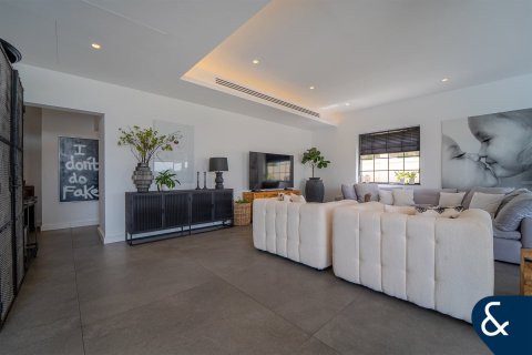 Villa in Victory Heights, Dubai Sports City, Dubai 6 bedrooms, 590 sq.m. № 91369 - photo 9