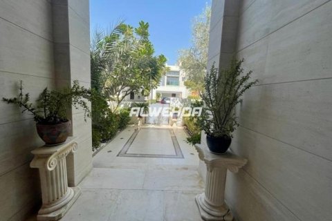 Apartment in District One, Mohammed Bin Rashid City, Dubai 4 bedrooms, 702 sq.m. № 3308 - photo 5
