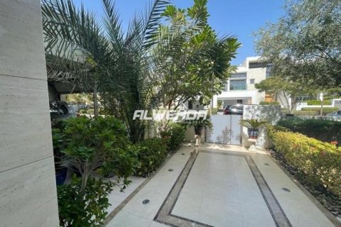 Apartment in District One, Mohammed Bin Rashid City, Dubai 4 bedrooms, 702 sq.m. № 3308 - photo 24