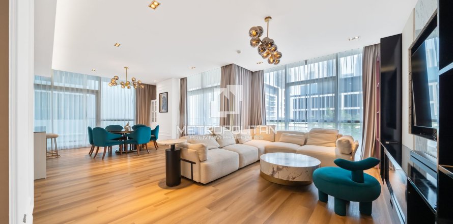 Apartment in City Walk, Dubai 3 bedrooms, 239 sq.m. № 73381