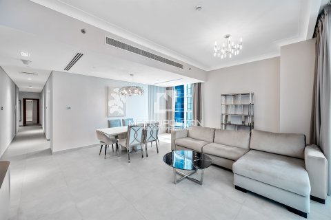 Apartment in Marina Arcade Tower, Dubai Marina, Dubai 2 bedrooms, 148 sq.m. № 73374