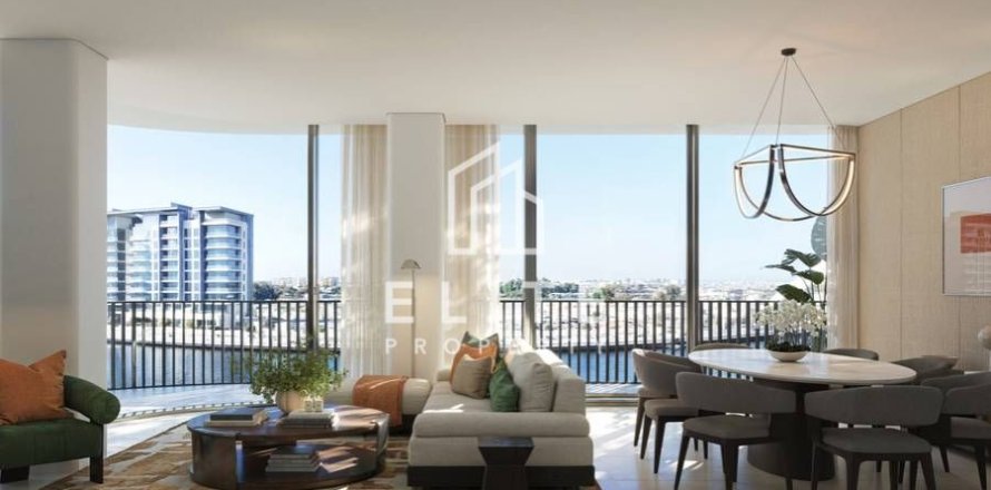 Apartamento en Al Wasl, Dubai, 4 dormitorios, 339 m², № 121500