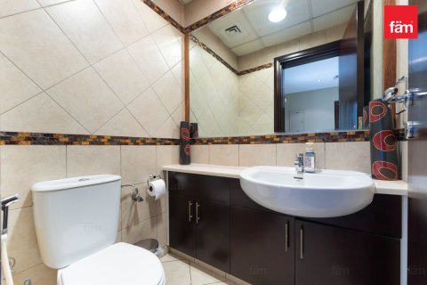 Villa in Dubai 5 bedrooms, 540 sq.m. № 123306 - photo 12