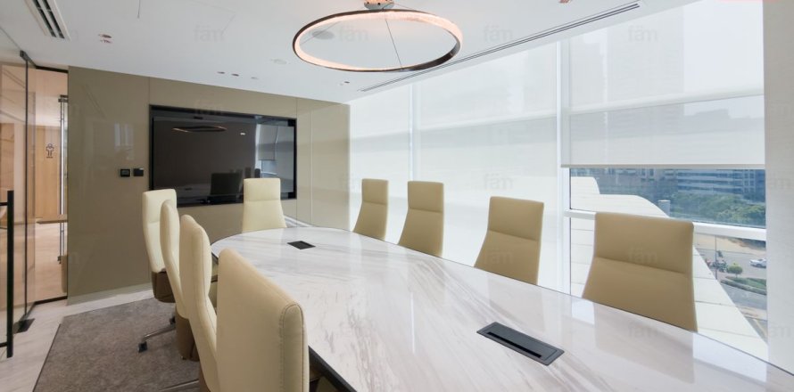Office in Dubai 101.4 sq.m. № 123309