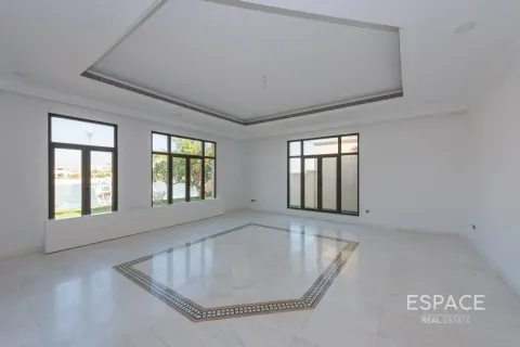 Villa in Palm Jumeirah, Dubai 6 bedrooms, 650 sq.m. № 61805 - photo 11