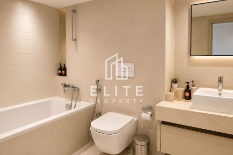 Apartamento en EMAAR Beachfront, Dubai Harbour, Dubai, 1 dormitorio, 81 m², № 124907 - foto 6