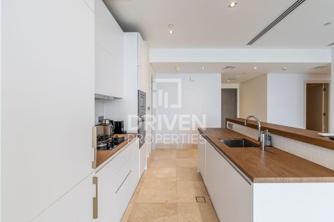Купить квартиру в The Crescent, Пальма Джумейра, Дубай: 3 спальни, 161.47м², № 140100 - фото 8