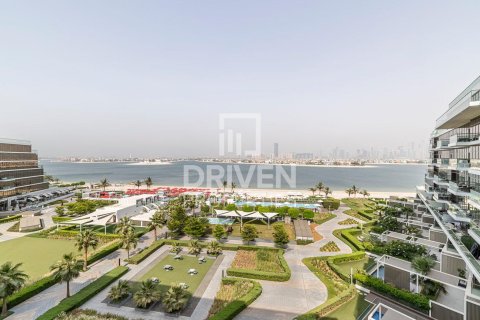 Квартира в The Crescent, Пальма Джумейра, Дубай, 3 спальни, 161.47м², № 140100