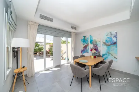 Villa en Springs 15, The Springs, Dubai, 3 dormitorios, 270 m², № 122778 - foto 2