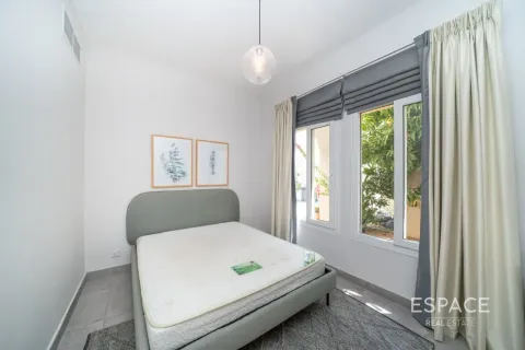 Villa en Springs 15, The Springs, Dubai, 3 dormitorios, 270 m², № 122778 - foto 6