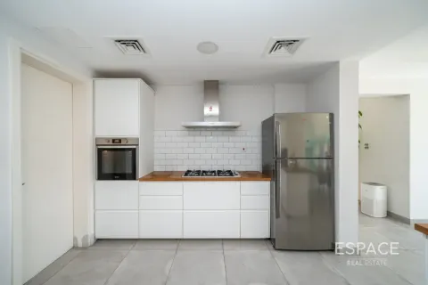 Villa en Springs 15, The Springs, Dubai, 3 dormitorios, 270 m², № 122778 - foto 5