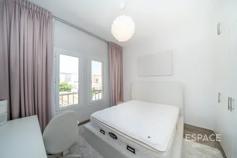 Villa en Springs 15, The Springs, Dubai, 3 dormitorios, 270 m², № 122778 - foto 15