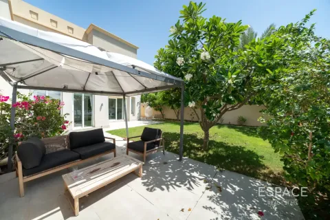 Villa en Springs 15, The Springs, Dubai, 3 dormitorios, 270 m², № 122778 - foto 8