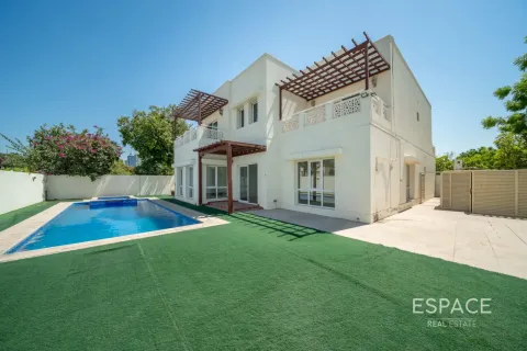 Villa à Meadows, Dubai, 6 chambres, 457 m², № 122780 - photo 15
