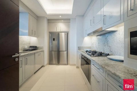 Apartment in Downtown Dubai (Downtown Burj Dubai), Dubai 3 bedrooms, 225.8 sq.m. № 139514 - photo 12