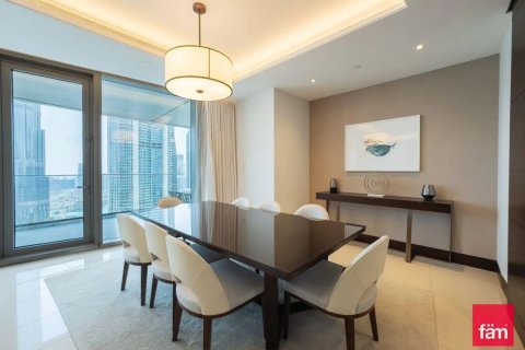 Apartment in Downtown Dubai (Downtown Burj Dubai), Dubai 3 bedrooms, 225.8 sq.m. № 139514 - photo 5