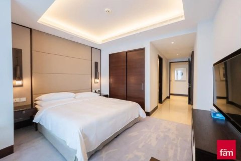 Apartment in Downtown Dubai (Downtown Burj Dubai), Dubai 3 bedrooms, 225.8 sq.m. № 139514 - photo 10
